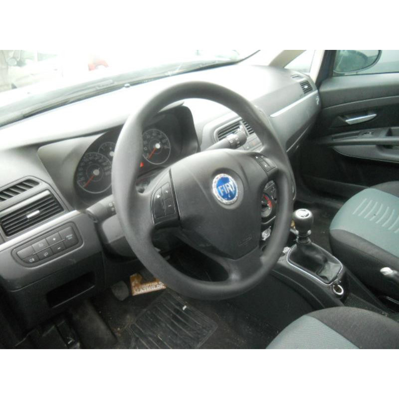 Retroviseur droit FIAT GRANDE PUNTO Photo n°10