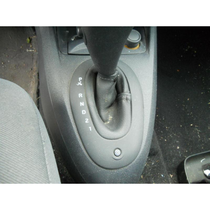Poignee interieur arriere droit RENAULT CLIO 2 Photo n°9