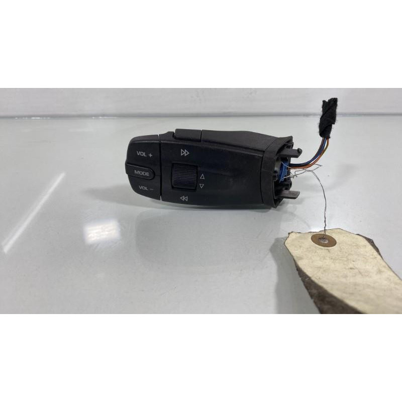Commande autoradio SEAT IBIZA 4 Photo n°1