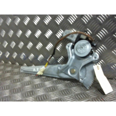 Leve vitre electrique arriere gauche RENAULT CLIO 2 Photo n°1