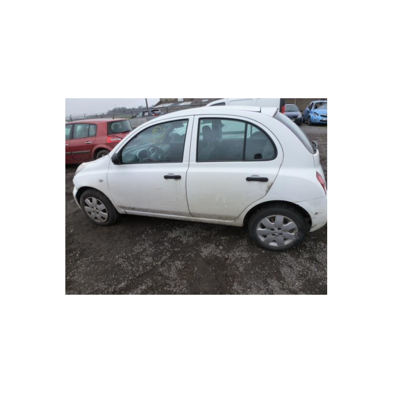 Feu arriere stop central NISSAN MICRA 3 Photo n°7