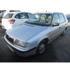 Vase de lave glace SKODA FELICIA