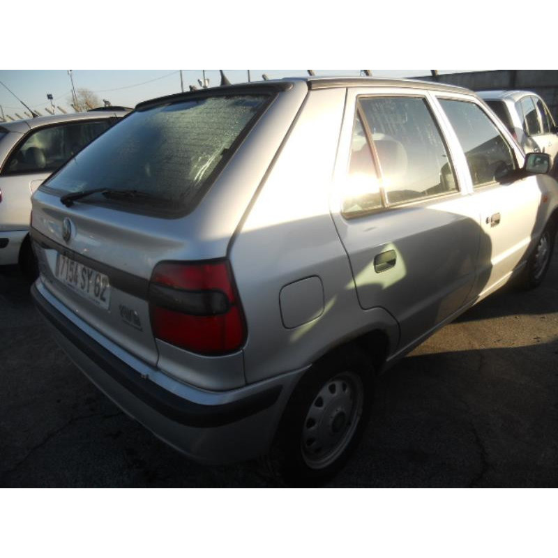Vase de lave glace SKODA FELICIA Photo n°6