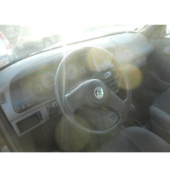 Vase de lave glace SKODA FELICIA