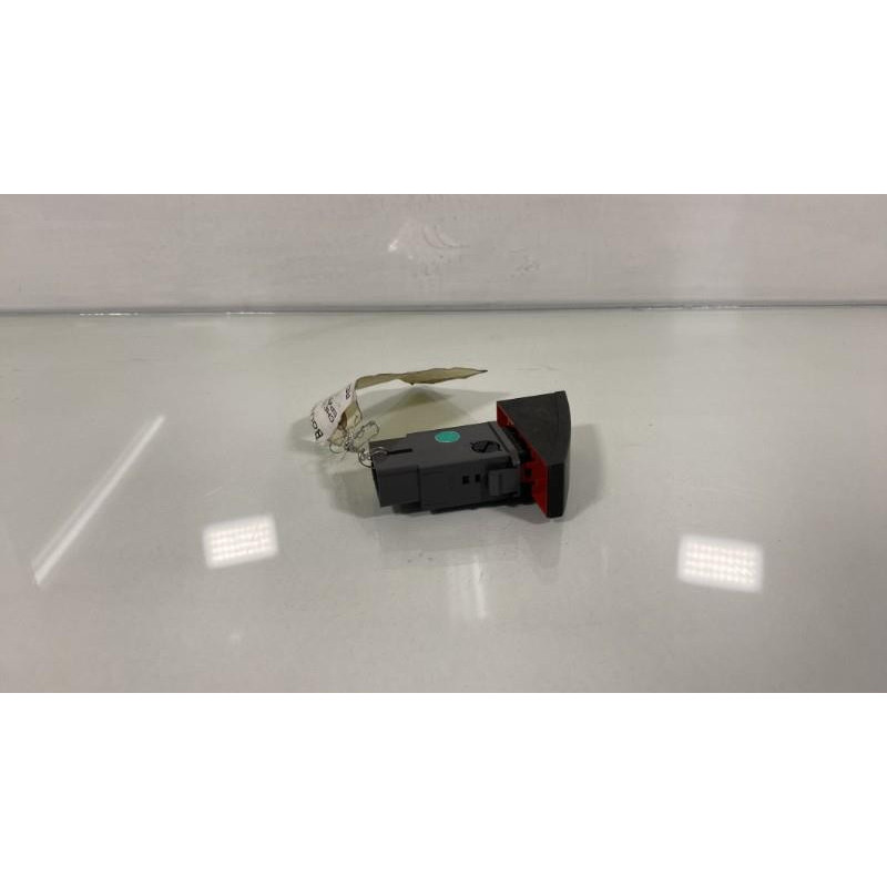 Bouton de warning CHEVROLET SPARK Photo n°2
