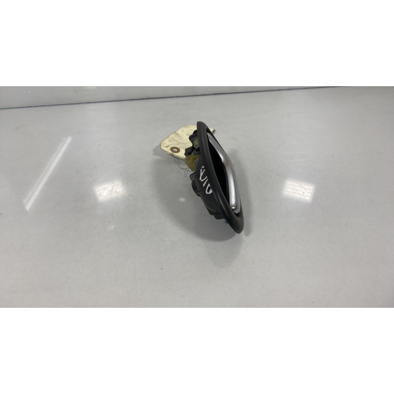Poignee interieur avant droit RENAULT CLIO 2 CAMPUS Photo n°2