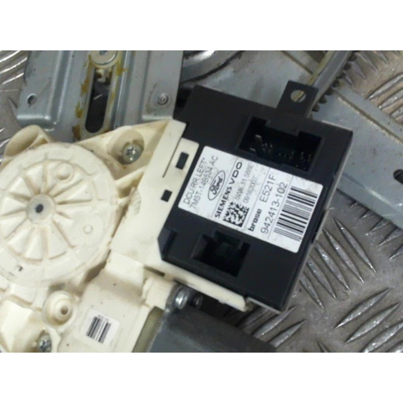 Leve vitre electrique arriere gauche FORD FOCUS 2 Photo n°2