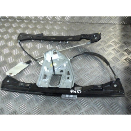 Leve vitre electrique avant droit MERCEDES CLASSE C 203 Photo n°1