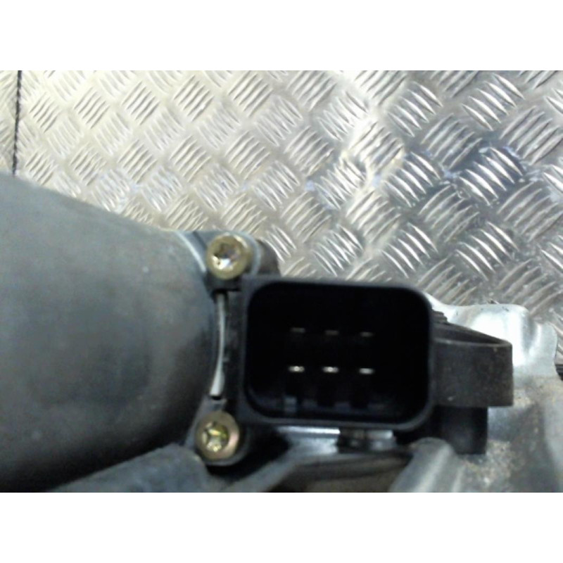 Leve vitre electrique avant gauche MERCEDES CLASSE C 203 Photo n°2