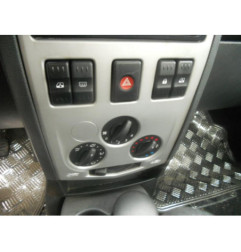 Poignee interieur arriere droit DACIA LOGAN 1