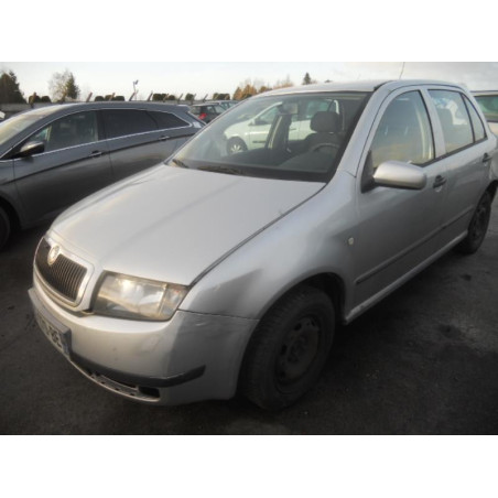 Traverse superieure SKODA FABIA 1