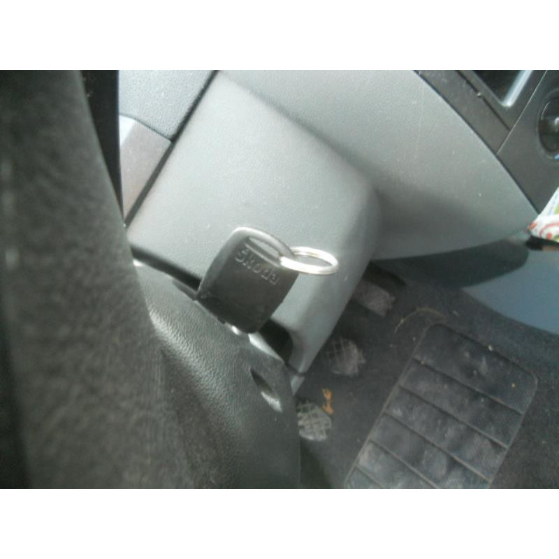 Traverse superieure SKODA FABIA 1 Photo n°9