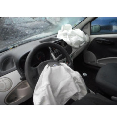 Feu arriere stop central FIAT PUNTO 2