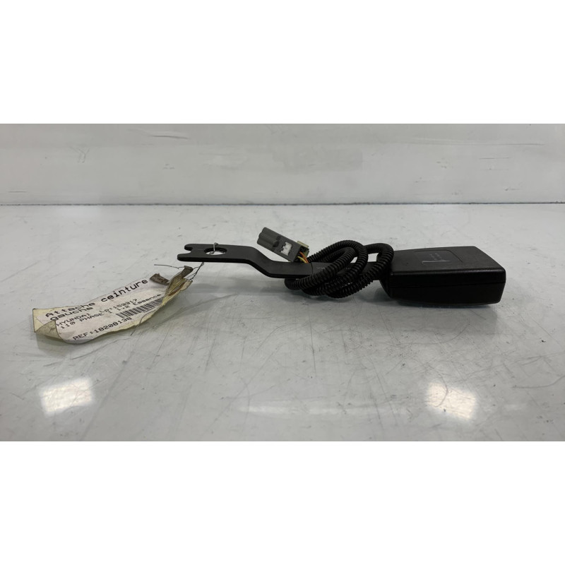 Attache ceinture avant gauche HYUNDAI I 10 1 Photo n°2