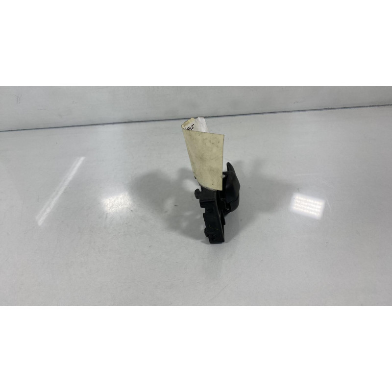 Poignee interieur arriere gauche HYUNDAI I 10 1 Photo n°2