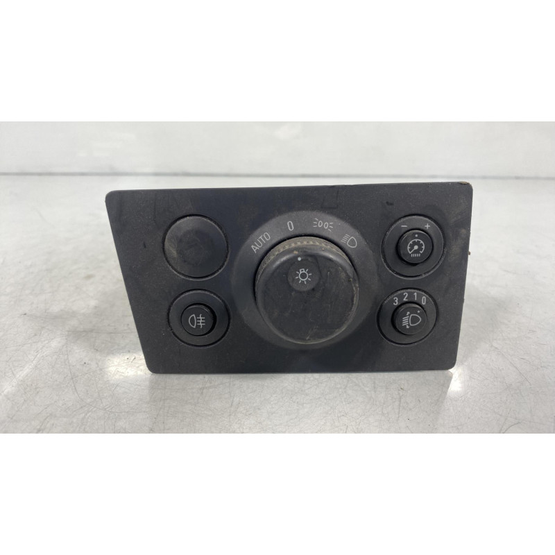 Commande de phare OPEL ZAFIRA B Photo n°1