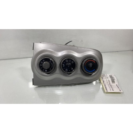 Commande chauffage TOYOTA YARIS 2 Photo n°1