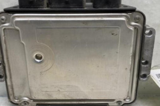 Calculateur moteur RENAULT SCENIC 2