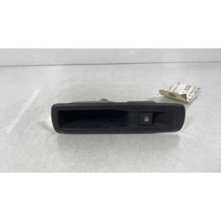 Interrupteur de leve vitre arriere droit RENAULT MEGANE 3 Photo n°1