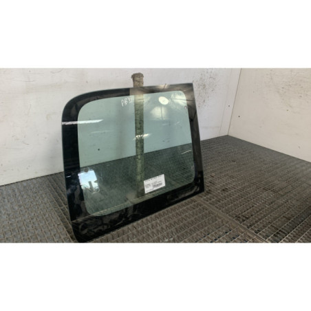 Vitre arriere droit CITROEN BERLINGO 1