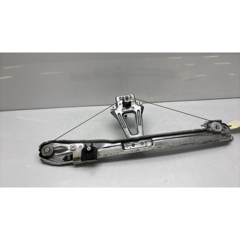 Leve vitre mecanique arriere gauche RENAULT CLIO 3 Photo n°5