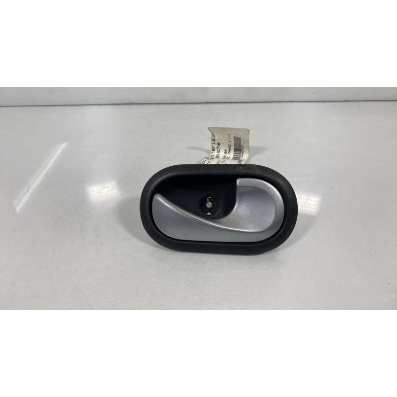 Poignee interieur arriere gauche RENAULT CLIO 3 Photo n°1