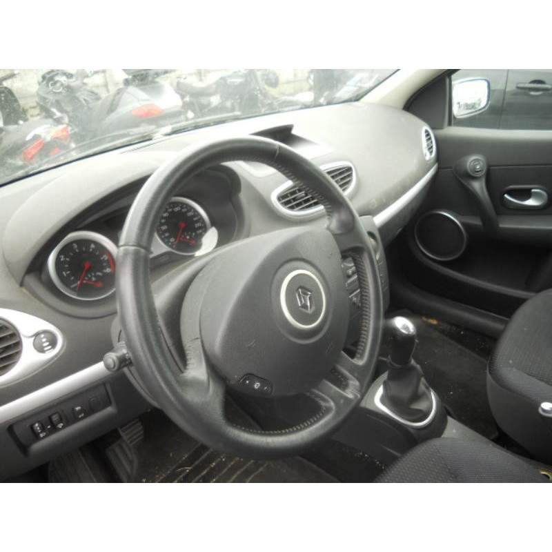 Poignee interieur arriere gauche RENAULT CLIO 3 Photo n°8