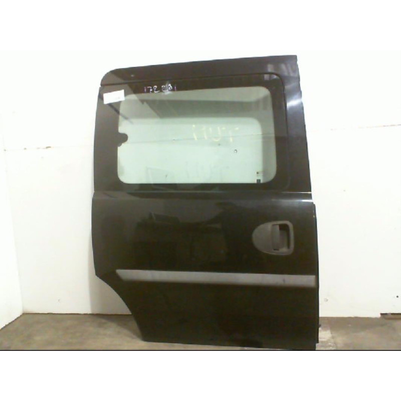 Porte laterale droit OPEL COMBO C Photo n°1
