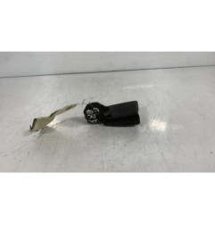 Attache ceinture arriere droit OPEL CORSA D
