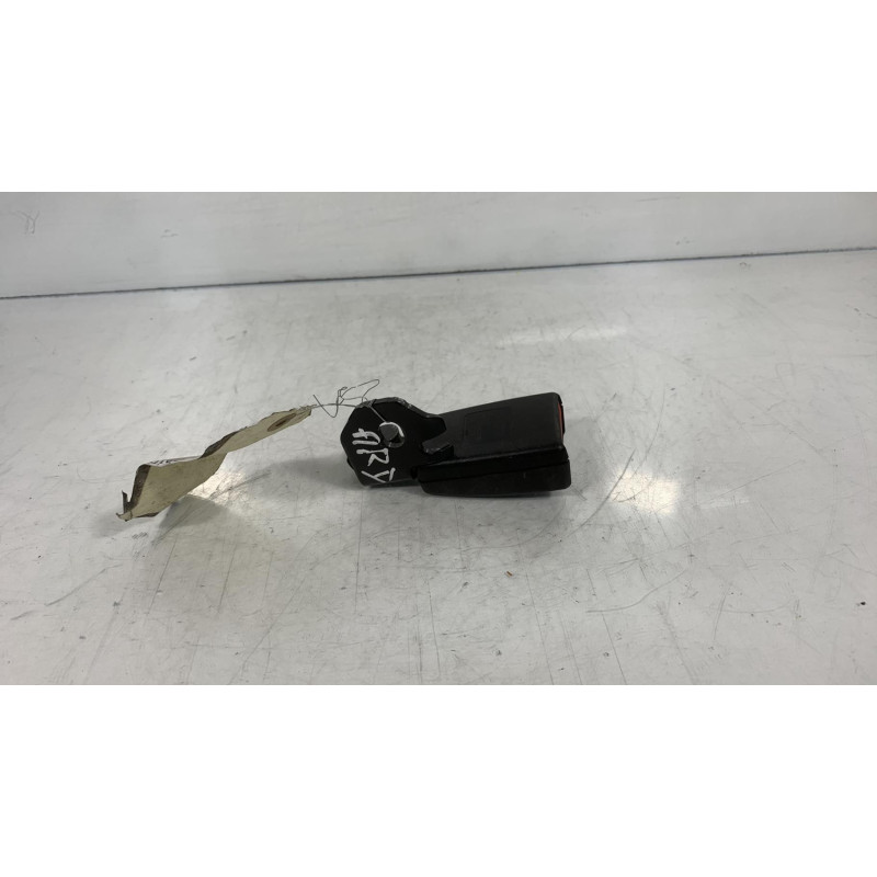 Attache ceinture arriere droit OPEL CORSA D Photo n°3