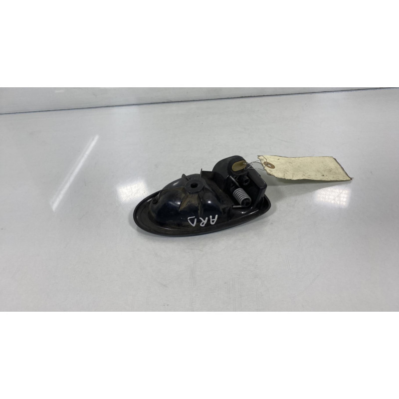 Poignee interieur arriere droit RENAULT CLIO 2 CAMPUS Photo n°2