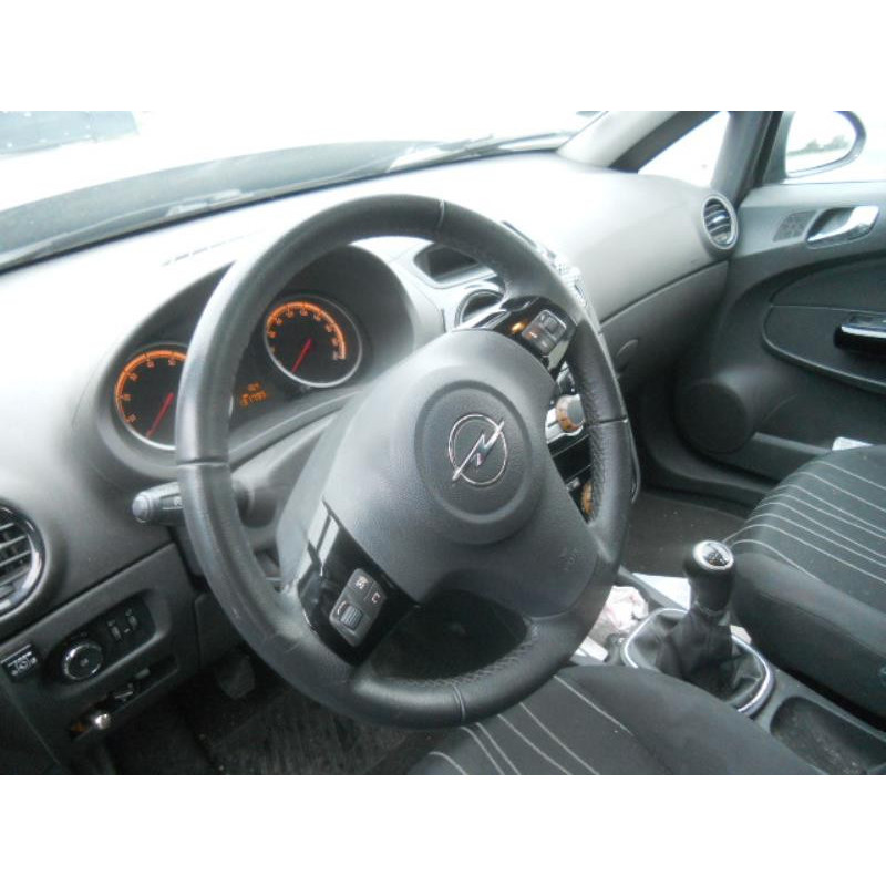Bouton de warning OPEL CORSA D Photo n°9