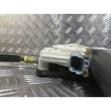 Leve vitre electrique avant droit PEUGEOT 307 Photo n°1