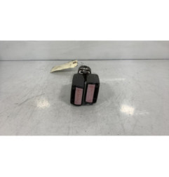 Attache ceinture arriere centrale PEUGEOT 407