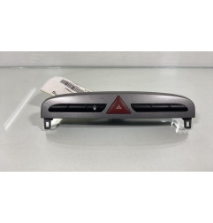 Bouton de warning PEUGEOT 308 1 Photo n°1