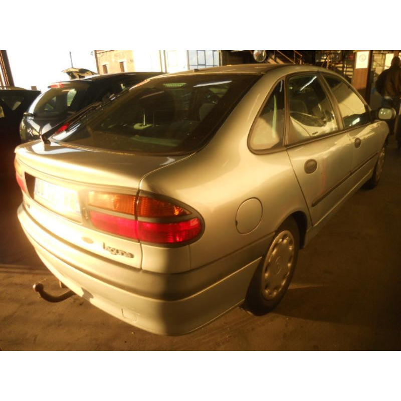 Interrupteur de leve vitre arriere gauche RENAULT LAGUNA 1 Photo n°6