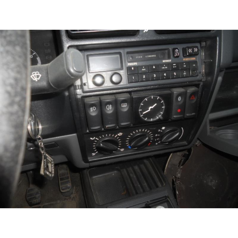 Poignee interieur arriere droit RENAULT R19 Photo n°9
