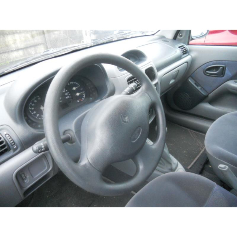 Interrupteur de leve vitre avant gauche RENAULT CLIO 2 Photo n°8