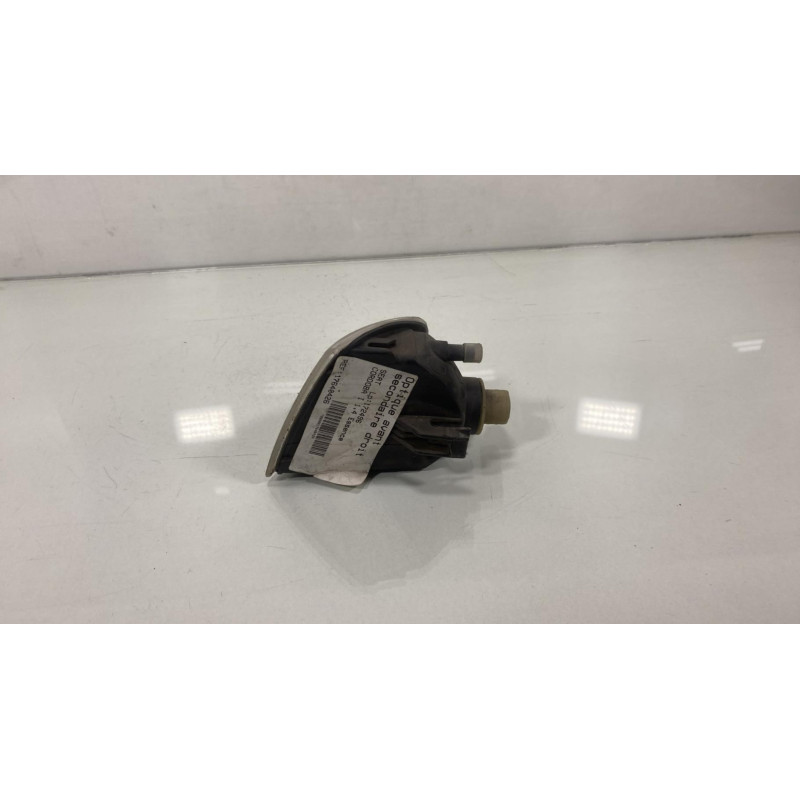 Optique avant secondaire droit (feux)(clignotant) SEAT CORDOBA 1 Photo n°2