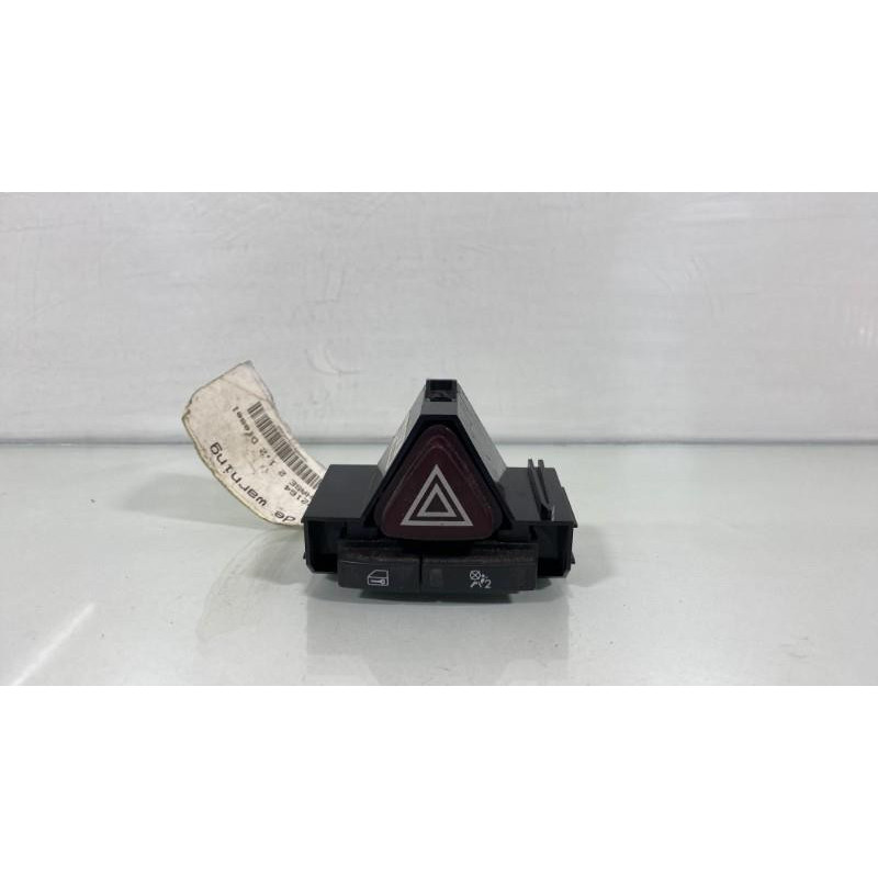Bouton de warning OPEL CORSA D Photo n°1