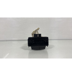 Bouton de warning OPEL CORSA D