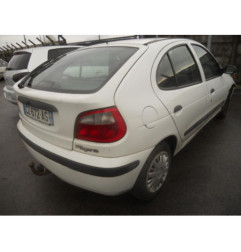Serrure avant droit RENAULT MEGANE 1