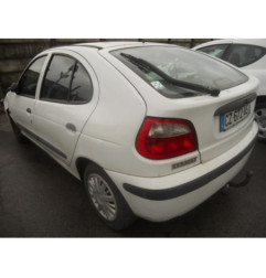 Serrure avant droit RENAULT MEGANE 1