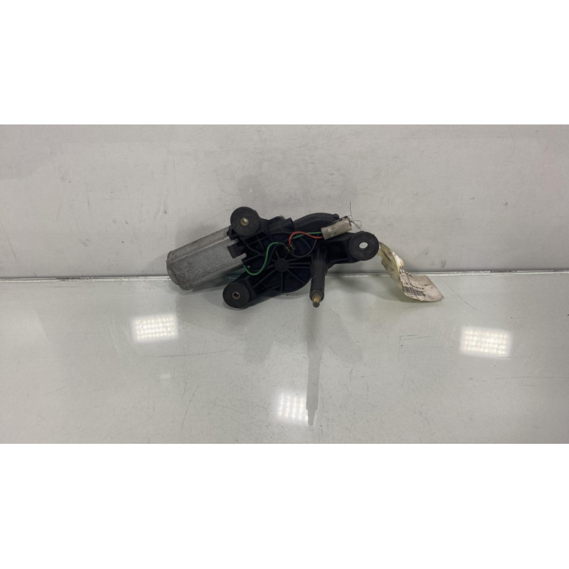 Moteur essuie glace arriere FIAT PUNTO 2 Photo n°1