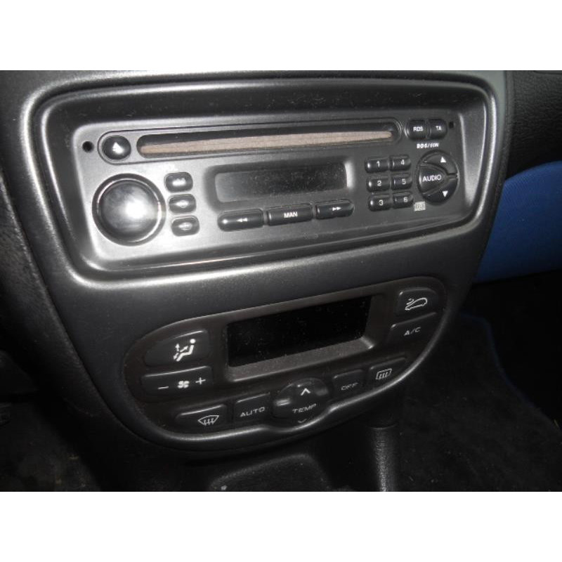 Pretensionneur de ceinture avant droit PEUGEOT 206 Photo n°11