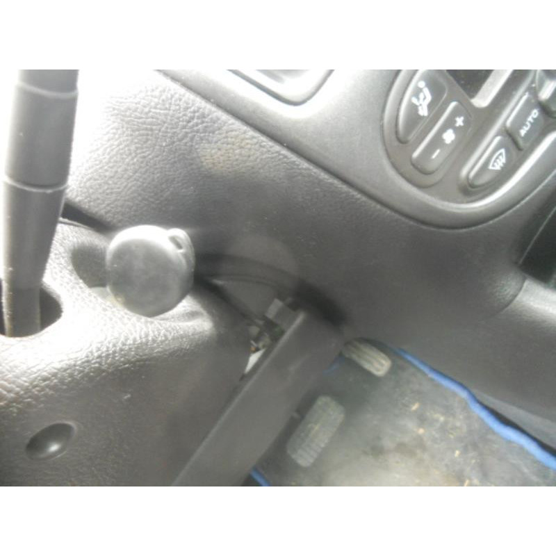 Pretensionneur de ceinture avant droit PEUGEOT 206 Photo n°13