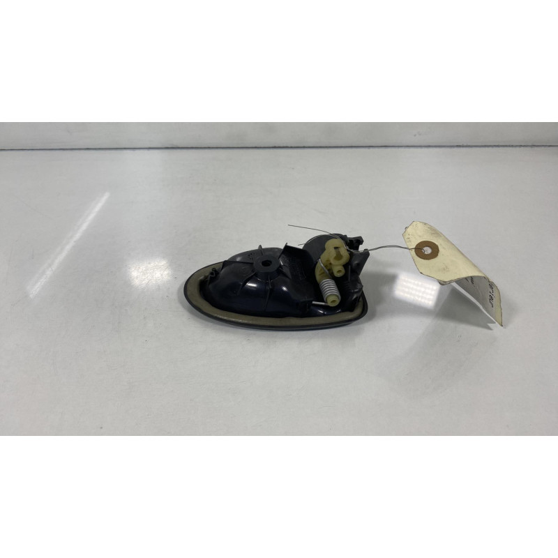 Poignee interieur avant droit RENAULT CLIO 2 Photo n°2