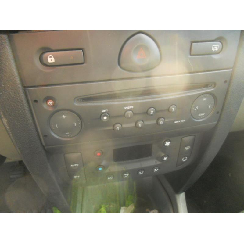 Poignee interieur avant droit RENAULT CLIO 2 Photo n°9
