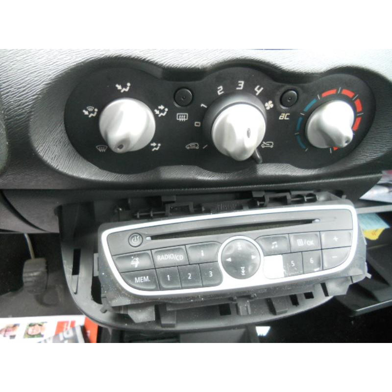 Poignee interieur avant droit RENAULT TWINGO 2 Photo n°11