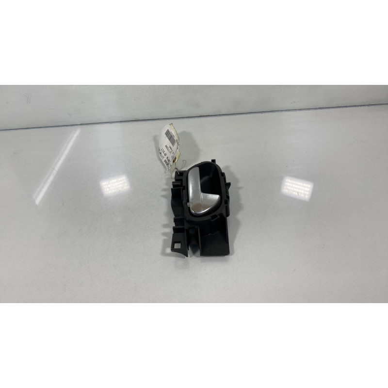Poignee interieur arriere droit PEUGEOT 2008 1 Photo n°2